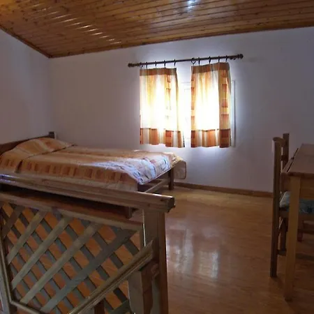 Helena & Appartement Sidárion