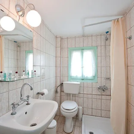 Helena Apartments&villas *