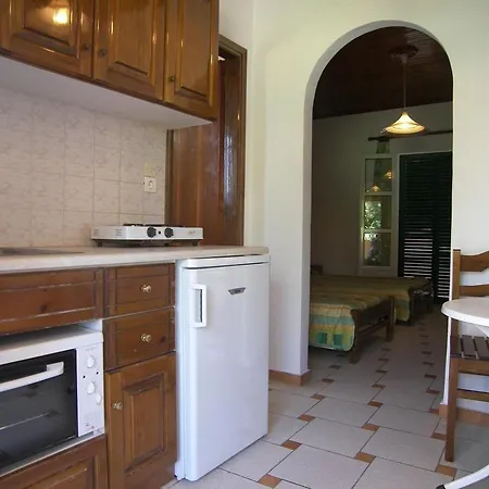 Helena Apartments&villas * Sidárion