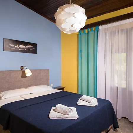 Helena Apartments&villas *